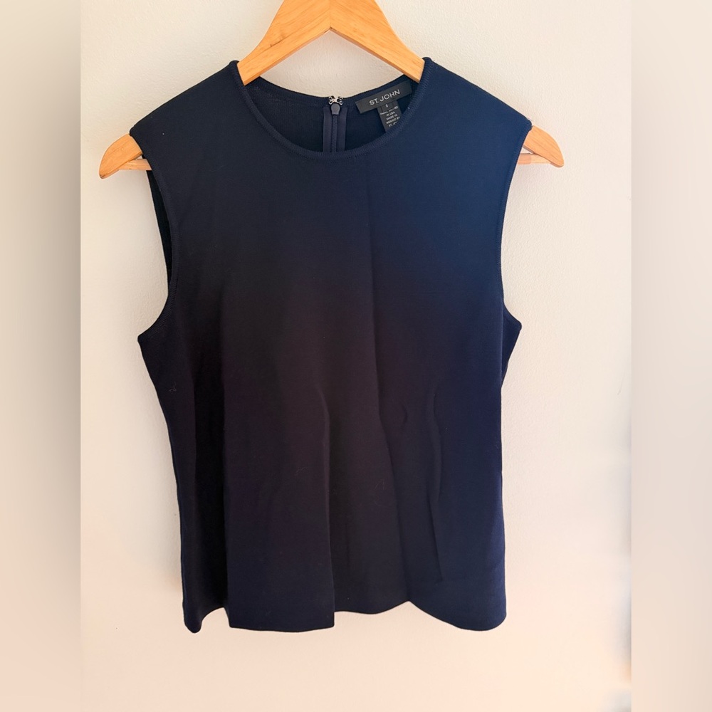 St. John Navy Shell Sleeveless Wool Top